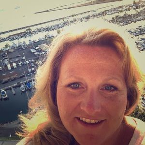 Meet your Posher, April